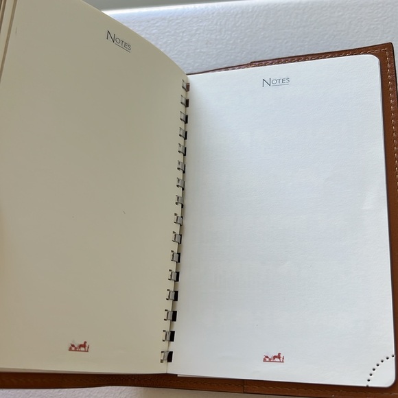 HERMES Leather 2014 Agenda - Picture 10 of 16